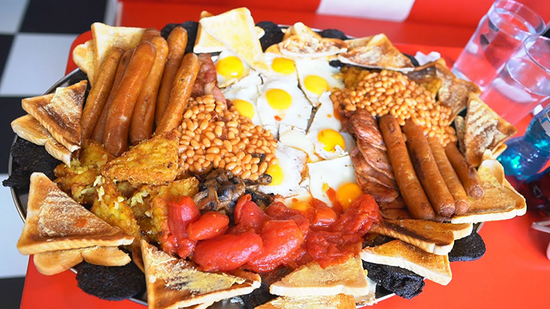 Huge fry up